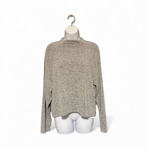 H&M Women's Light Gray Turtleneck Sweater Size M